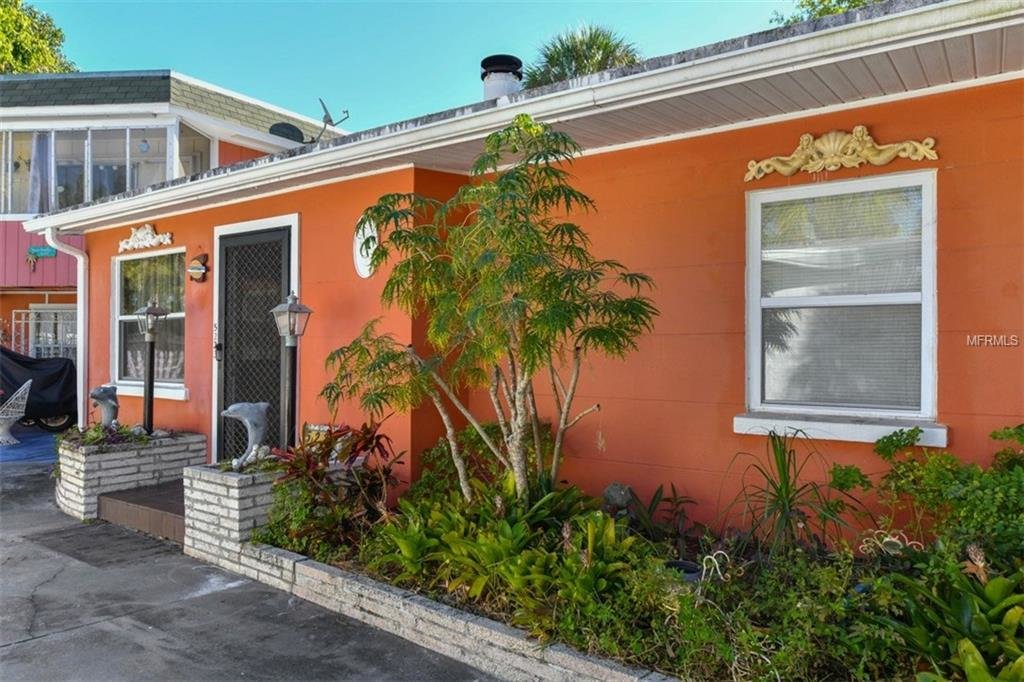 5223 Calle Menorca